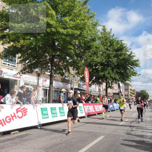 15.09.2024 - PSD Bank Halbmarathon Miley Keyser http://msf.ph/oto/7067856 15.09.2024 12:19:04 Ziel 1728, 1729, 2149, 2412, 2821, 3094, 3106, 3258, 3419, 3446, 3447, 3500, 3561 meine-sportfotos.de