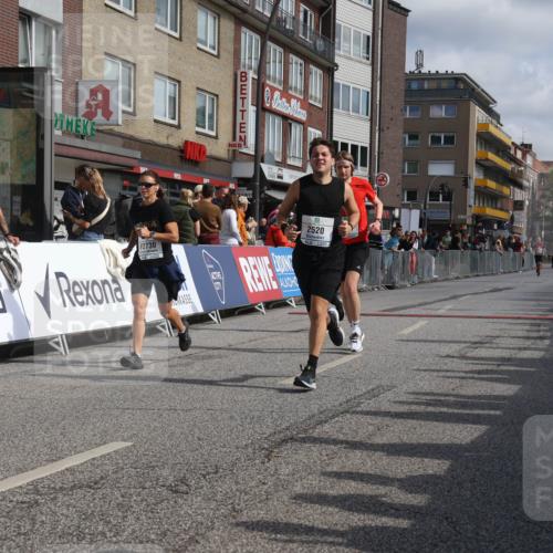 15.09.2024 - PSD Bank Halbmarathon Michael Strokosch http://msf.ph/oto/7067897 15.09.2024 12:03:34 Ziel 1476, 2520, 2730, 2746, 3007, 3056, 3271 meine-sportfotos.de