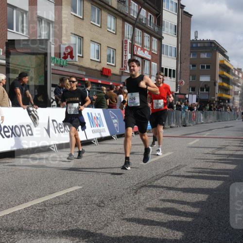 15.09.2024 - PSD Bank Halbmarathon Michael Strokosch http://msf.ph/oto/7067899 15.09.2024 12:03:35 Ziel 1476, 2520, 2730, 2746, 3007, 3056, 3271 meine-sportfotos.de