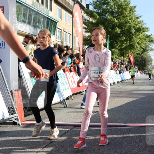 15.09.2024 - PSD Bank Halbmarathon Strokosch-Dieckow http://msf.ph/oto/7067917 15.09.2024 10:27:34 Ziel 48, 87, 122, 136, 139, 174, 198, 210, 219, 233, 268, 272 meine-sportfotos.de