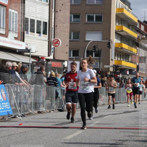 15.09.2024 - PSD Bank Halbmarathon Michael Strokosch http://msf.ph/oto/7067922 15.09.2024 12:03:48 Ziel 1674, 1741, 2363, 2372, 2943, 2945 meine-sportfotos.de