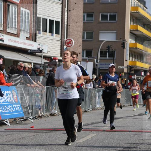 15.09.2024 - PSD Bank Halbmarathon Michael Strokosch http://msf.ph/oto/7067940 15.09.2024 12:03:49 Ziel 1674, 1741, 2363, 2372, 2943, 2945 meine-sportfotos.de