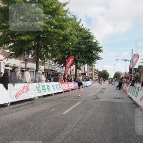 15.09.2024 - PSD Bank Halbmarathon Miley Keyser http://msf.ph/oto/7067951 15.09.2024 11:19:23 Ziel 401, 628, 630, 640, 822, 859, 887, 1070 meine-sportfotos.de