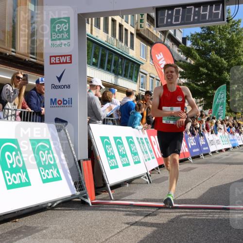 15.09.2024 - PSD Bank Halbmarathon Strokosch-Dieckow http://msf.ph/oto/7067952 15.09.2024 11:08:35 Ziel 474, 475, 491, 493, 562, 1076 meine-sportfotos.de