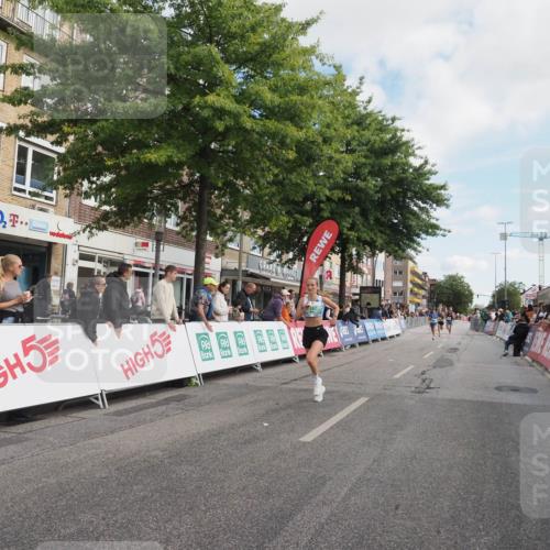 15.09.2024 - PSD Bank Halbmarathon Miley Keyser http://msf.ph/oto/7067968 15.09.2024 11:19:23 Ziel 401, 628, 630, 640, 822, 859, 887, 1070 meine-sportfotos.de