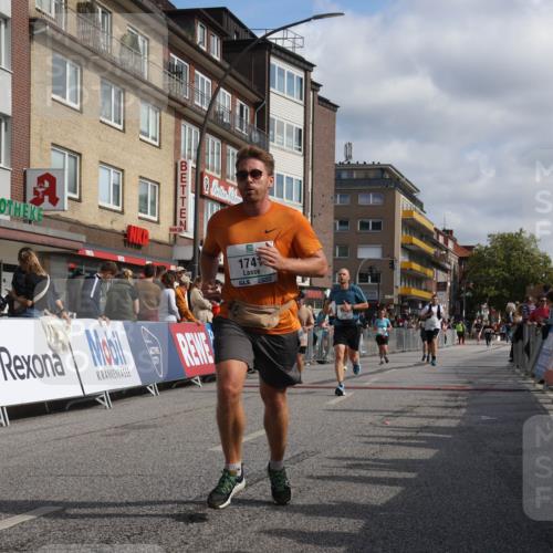 15.09.2024 - PSD Bank Halbmarathon Michael Strokosch http://msf.ph/oto/7067979 15.09.2024 12:03:54 Ziel 1674, 1741, 1756, 2136, 2363, 2372, 2720, 2880, 2943, 2945 meine-sportfotos.de