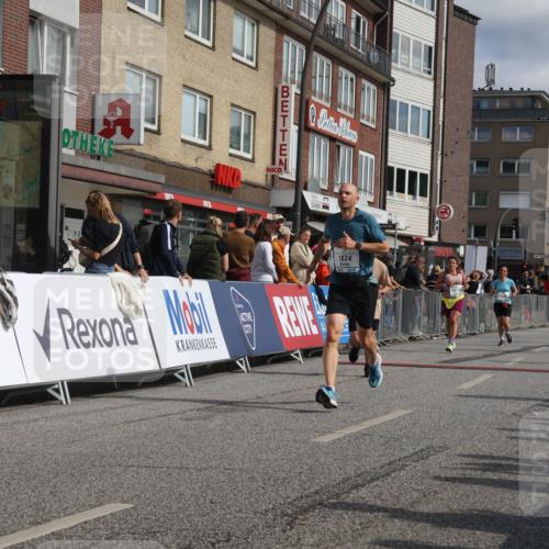 15.09.2024 - PSD Bank Halbmarathon Michael Strokosch http://msf.ph/oto/7067983 15.09.2024 12:03:55 Ziel 1674, 1741, 1756, 2136, 2363, 2372, 2720, 2880, 2943, 2945 meine-sportfotos.de