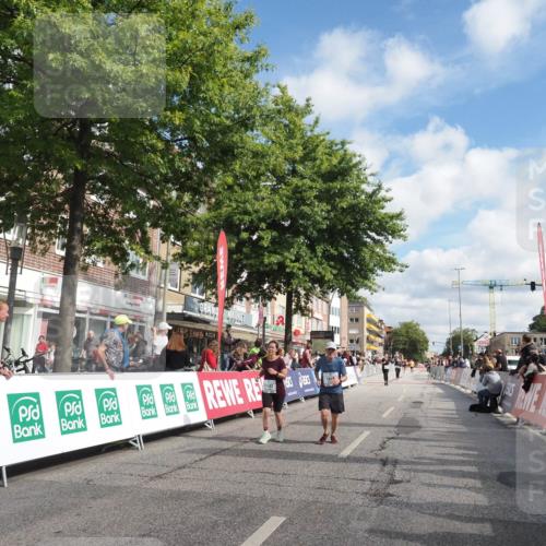 15.09.2024 - PSD Bank Halbmarathon Miley Keyser http://msf.ph/oto/7067992 15.09.2024 12:19:16 Ziel 1728, 1828, 2412, 3103, 3106, 3373, 3419, 3446, 3447 meine-sportfotos.de