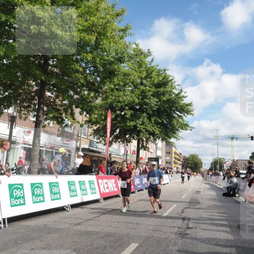 15.09.2024 - PSD Bank Halbmarathon Miley Keyser http://msf.ph/oto/7068001 15.09.2024 12:19:17 Ziel 1728, 1828, 3103, 3106, 3373, 3419, 3446, 3447 meine-sportfotos.de