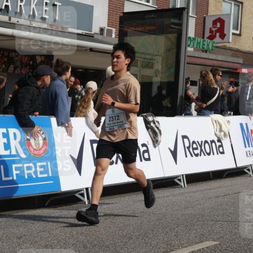 15.09.2024 - PSD Bank Halbmarathon Michael Strokosch http://msf.ph/oto/7068004 15.09.2024 12:03:58 Ziel 1674, 1741, 1756, 2136, 2363, 2372, 2720, 2880, 2943, 2945 meine-sportfotos.de