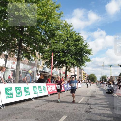 15.09.2024 - PSD Bank Halbmarathon Miley Keyser http://msf.ph/oto/7068006 15.09.2024 12:19:17 Ziel 1728, 1828, 3103, 3106, 3373, 3419, 3446, 3447 meine-sportfotos.de