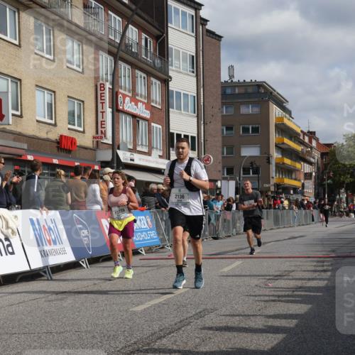 15.09.2024 - PSD Bank Halbmarathon Michael Strokosch http://msf.ph/oto/7068007 15.09.2024 12:03:59 Ziel 1674, 1741, 1756, 2136, 2363, 2372, 2720, 2880, 2943, 2945 meine-sportfotos.de