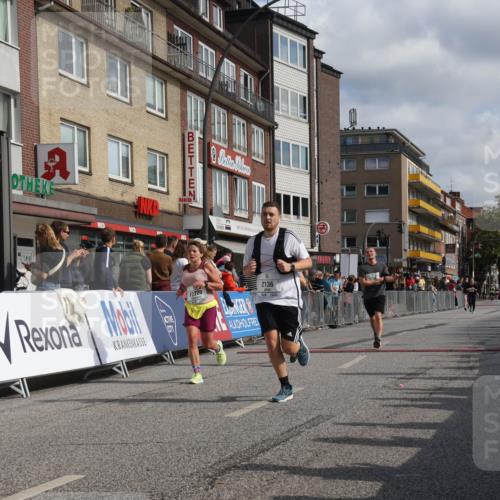 15.09.2024 - PSD Bank Halbmarathon Michael Strokosch http://msf.ph/oto/7068008 15.09.2024 12:03:59 Ziel 1674, 1741, 1756, 2136, 2363, 2372, 2720, 2880, 2943, 2945 meine-sportfotos.de