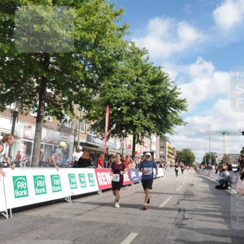 15.09.2024 - PSD Bank Halbmarathon Miley Keyser http://msf.ph/oto/7068010 15.09.2024 12:19:17 Ziel 1728, 1828, 3103, 3106, 3373, 3419, 3446, 3447 meine-sportfotos.de