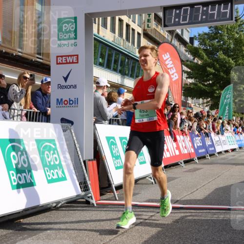 15.09.2024 - PSD Bank Halbmarathon Strokosch-Dieckow http://msf.ph/oto/7068025 15.09.2024 11:08:35 Ziel 474, 475, 491, 493, 562, 1076 meine-sportfotos.de