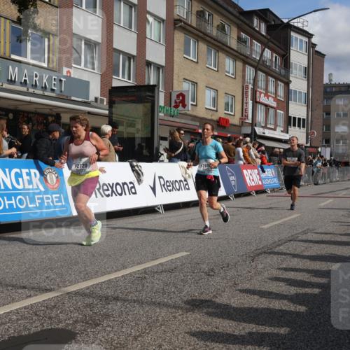 15.09.2024 - PSD Bank Halbmarathon Michael Strokosch http://msf.ph/oto/7068027 15.09.2024 12:04:02 Ziel 1674, 1741, 1756, 2136, 2363, 2372, 2720, 2880, 2943, 2945 meine-sportfotos.de