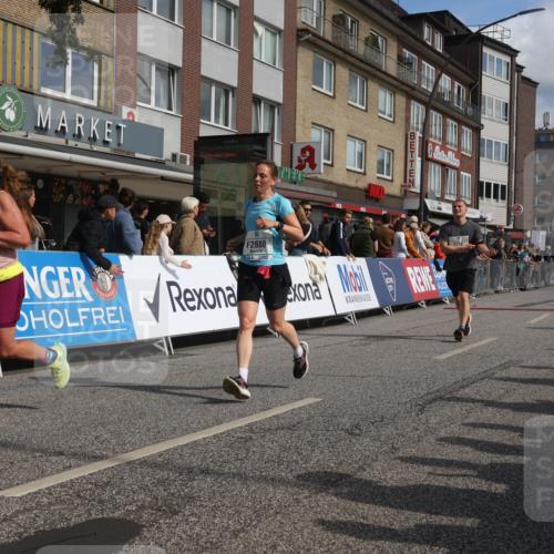 15.09.2024 - PSD Bank Halbmarathon Michael Strokosch http://msf.ph/oto/7068034 15.09.2024 12:04:02 Ziel 1674, 1741, 1756, 2136, 2363, 2372, 2720, 2880, 2943, 2945 meine-sportfotos.de