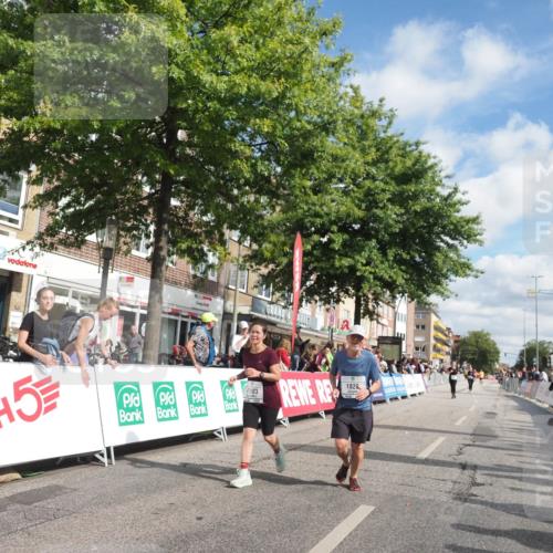 15.09.2024 - PSD Bank Halbmarathon Miley Keyser http://msf.ph/oto/7068038 15.09.2024 12:19:18 Ziel 1828, 3092, 3103, 3373, 3419, 3446, 3447 meine-sportfotos.de