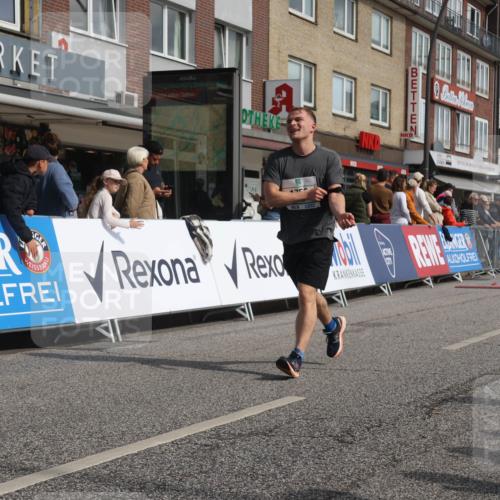 15.09.2024 - PSD Bank Halbmarathon Michael Strokosch http://msf.ph/oto/7068047 15.09.2024 12:04:04 Ziel 1674, 1741, 1756, 2136, 2372, 2720, 2880, 2945 meine-sportfotos.de