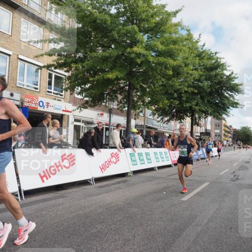 15.09.2024 - PSD Bank Halbmarathon Miley Keyser http://msf.ph/oto/7068048 15.09.2024 11:19:30 Ziel 401, 605, 608, 628, 630, 637, 820, 822, 858, 859, 870, 887, 1070, 2468 meine-sportfotos.de