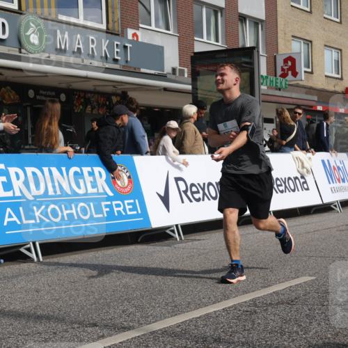 15.09.2024 - PSD Bank Halbmarathon Michael Strokosch http://msf.ph/oto/7068052 15.09.2024 12:04:04 Ziel 1674, 1741, 1756, 2136, 2372, 2720, 2880, 2945 meine-sportfotos.de