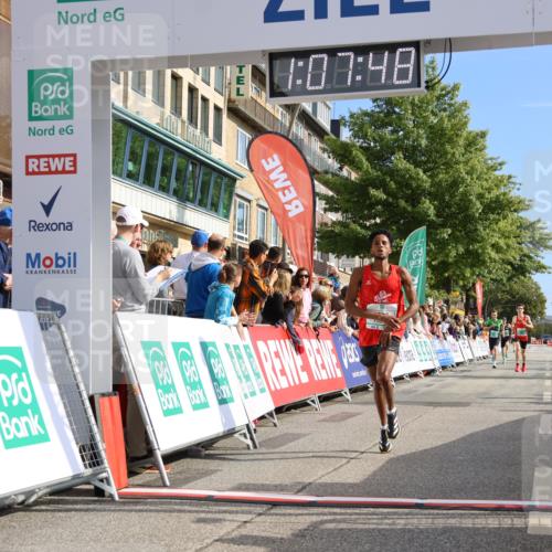15.09.2024 - PSD Bank Halbmarathon Strokosch-Dieckow http://msf.ph/oto/7068058 15.09.2024 11:08:39 Ziel 474, 475, 477, 487, 493, 562, 1076 meine-sportfotos.de