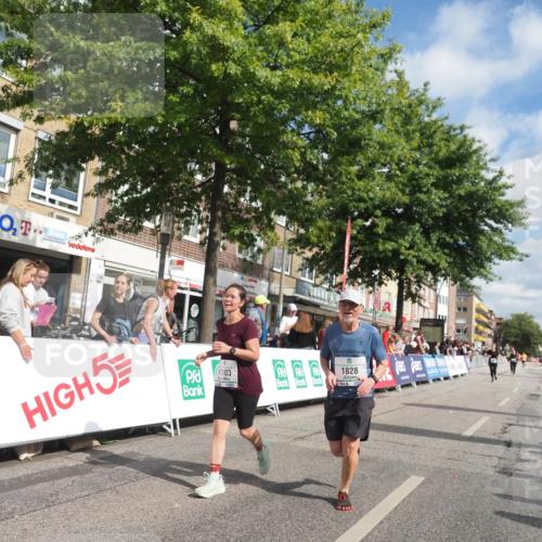 15.09.2024 - PSD Bank Halbmarathon Miley Keyser http://msf.ph/oto/7068060 15.09.2024 12:19:18 Ziel 1828, 3092, 3103, 3373, 3419, 3446, 3447 meine-sportfotos.de