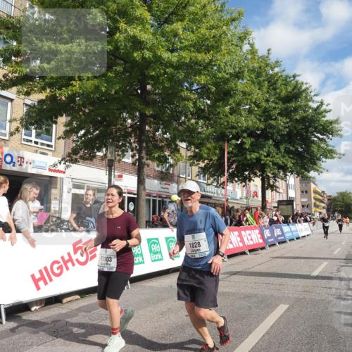 15.09.2024 - PSD Bank Halbmarathon Miley Keyser http://msf.ph/oto/7068071 15.09.2024 12:19:19 Ziel 1828, 3092, 3103, 3373, 3446, 3447 meine-sportfotos.de