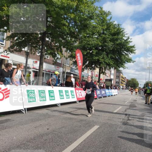 15.09.2024 - PSD Bank Halbmarathon Miley Keyser http://msf.ph/oto/7068092 15.09.2024 12:19:28 Ziel 1828, 3092, 3103, 3373 meine-sportfotos.de