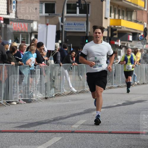 15.09.2024 - PSD Bank Halbmarathon Michael Strokosch http://msf.ph/oto/7068096 15.09.2024 12:04:19 Ziel 2399, 3027, 3194 meine-sportfotos.de