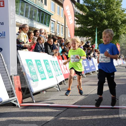 15.09.2024 - PSD Bank Halbmarathon Strokosch-Dieckow http://msf.ph/oto/7068104 15.09.2024 10:27:43 Ziel 8, 48, 122, 139, 159, 174, 204, 219, 233, 268, 272 meine-sportfotos.de