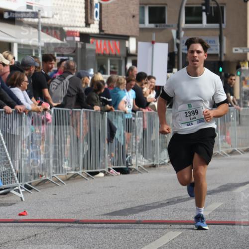 15.09.2024 - PSD Bank Halbmarathon Michael Strokosch http://msf.ph/oto/7068106 15.09.2024 12:04:20 Ziel 2399, 3027, 3194 meine-sportfotos.de