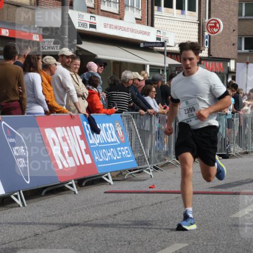 15.09.2024 - PSD Bank Halbmarathon Michael Strokosch http://msf.ph/oto/7068114 15.09.2024 12:04:21 Ziel 1938, 2399, 3027, 3194 meine-sportfotos.de