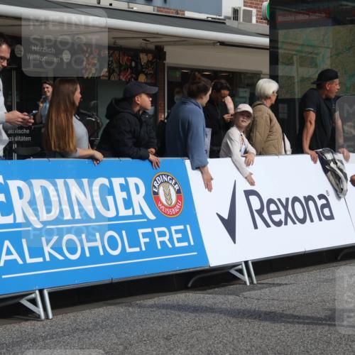 15.09.2024 - PSD Bank Halbmarathon Michael Strokosch http://msf.ph/oto/7068130 15.09.2024 12:04:22 Ziel 1938, 2399, 3027, 3194 meine-sportfotos.de