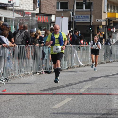 15.09.2024 - PSD Bank Halbmarathon Michael Strokosch http://msf.ph/oto/7068151 15.09.2024 12:04:26 Ziel 1938, 2399, 2960, 2965, 3194 meine-sportfotos.de