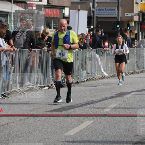 15.09.2024 - PSD Bank Halbmarathon Michael Strokosch http://msf.ph/oto/7068154 15.09.2024 12:04:26 Ziel 1938, 2399, 2960, 2965, 3194 meine-sportfotos.de