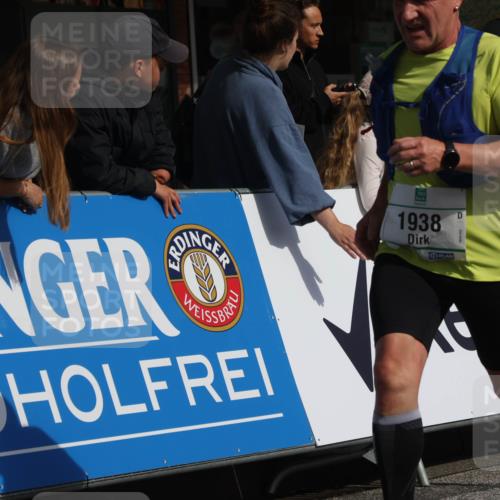 15.09.2024 - PSD Bank Halbmarathon Michael Strokosch http://msf.ph/oto/7068174 15.09.2024 12:04:31 Ziel 1938, 2134, 2399, 2708, 2871, 2960, 2965, 3004 meine-sportfotos.de
