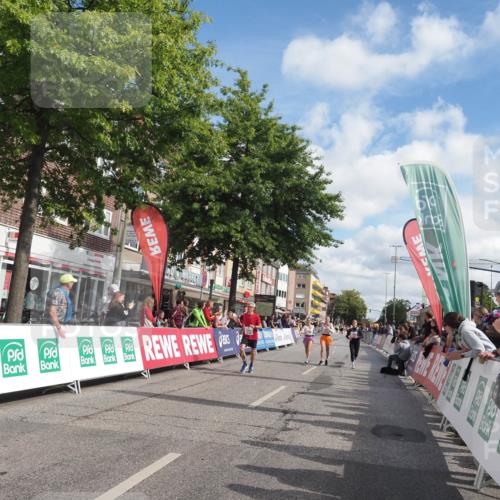 15.09.2024 - PSD Bank Halbmarathon Miley Keyser http://msf.ph/oto/7068189 15.09.2024 12:19:48 Ziel 1613, 2025, 2867, 2903, 3394, 3436 meine-sportfotos.de