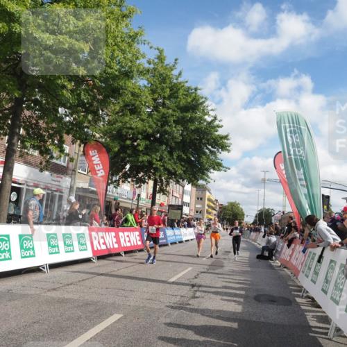 15.09.2024 - PSD Bank Halbmarathon Miley Keyser http://msf.ph/oto/7068206 15.09.2024 12:19:48 Ziel 1613, 2025, 2867, 2903, 3394, 3436 meine-sportfotos.de