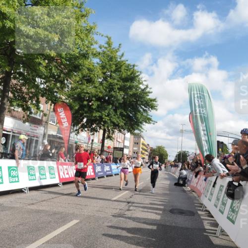 15.09.2024 - PSD Bank Halbmarathon Miley Keyser http://msf.ph/oto/7068240 15.09.2024 12:19:49 Ziel 1613, 2025, 2867, 2903, 3394, 3436 meine-sportfotos.de