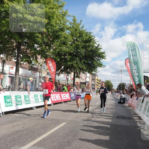 15.09.2024 - PSD Bank Halbmarathon Miley Keyser http://msf.ph/oto/7068261 15.09.2024 12:19:50 Ziel 1613, 2025, 2867, 2903, 3394, 3436 meine-sportfotos.de