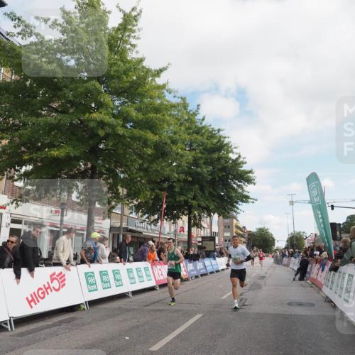 15.09.2024 - PSD Bank Halbmarathon Miley Keyser http://msf.ph/oto/7068277 15.09.2024 11:19:48 Ziel 508, 605, 608, 615, 637, 668, 820, 858, 871, 1011 meine-sportfotos.de