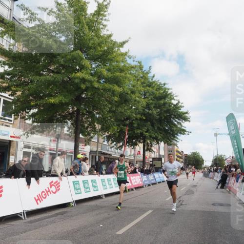 15.09.2024 - PSD Bank Halbmarathon Miley Keyser http://msf.ph/oto/7068286 15.09.2024 11:19:48 Ziel 508, 605, 608, 615, 637, 668, 820, 858, 871, 1011 meine-sportfotos.de