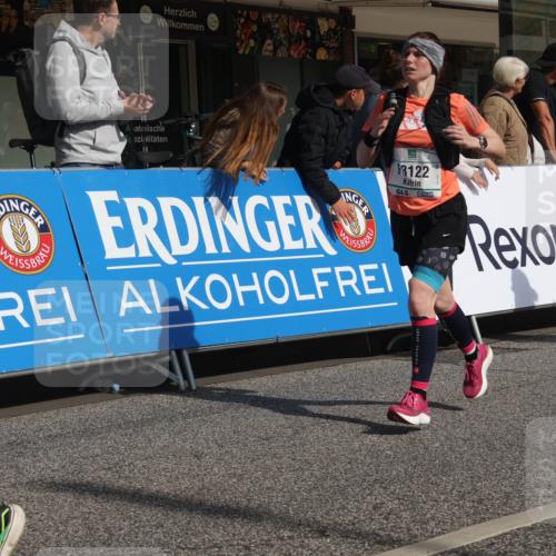 15.09.2024 - PSD Bank Halbmarathon Michael Strokosch http://msf.ph/oto/7068289 15.09.2024 12:04:53 Ziel 1456, 2346, 2881, 2901, 3122, 3133 meine-sportfotos.de