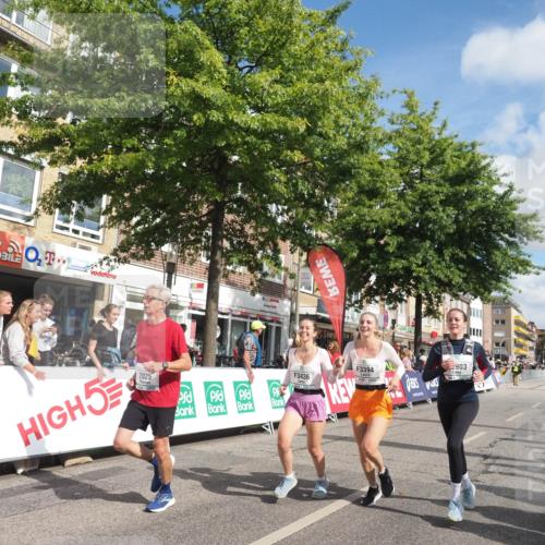 15.09.2024 - PSD Bank Halbmarathon Miley Keyser http://msf.ph/oto/7068297 15.09.2024 12:19:51 Ziel 1613, 2025, 2867, 2903, 3394, 3436, 3440 meine-sportfotos.de
