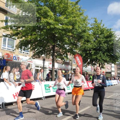 15.09.2024 - PSD Bank Halbmarathon Miley Keyser http://msf.ph/oto/7068307 15.09.2024 12:19:51 Ziel 1613, 2025, 2867, 2903, 3394, 3436, 3440 meine-sportfotos.de