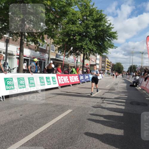 15.09.2024 - PSD Bank Halbmarathon Miley Keyser http://msf.ph/oto/7068329 15.09.2024 12:20:02 Ziel 2025, 2295, 2903, 3085, 3394, 3436, 3440 meine-sportfotos.de