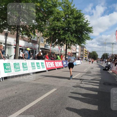 15.09.2024 - PSD Bank Halbmarathon Miley Keyser http://msf.ph/oto/7068338 15.09.2024 12:20:02 Ziel 2025, 2295, 2903, 3085, 3394, 3436, 3440 meine-sportfotos.de