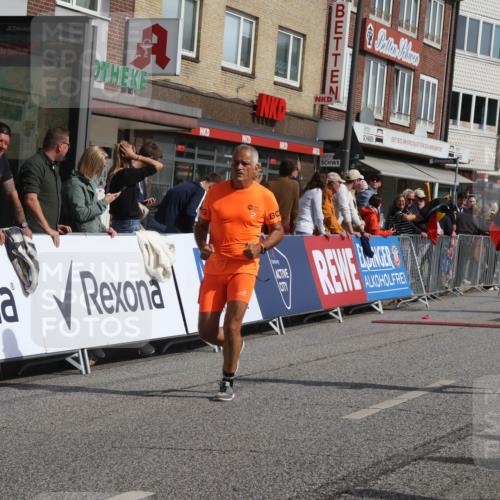 15.09.2024 - PSD Bank Halbmarathon Michael Strokosch http://msf.ph/oto/7068339 15.09.2024 12:05:02 Ziel 1456, 2164, 2191, 2346, 2562, 2726, 2881, 2901, 3054, 3122 meine-sportfotos.de