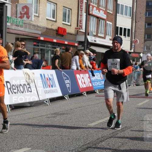 15.09.2024 - PSD Bank Halbmarathon Michael Strokosch http://msf.ph/oto/7068345 15.09.2024 12:05:03 Ziel 1456, 2164, 2191, 2562, 2726, 2881, 3054, 3122 meine-sportfotos.de